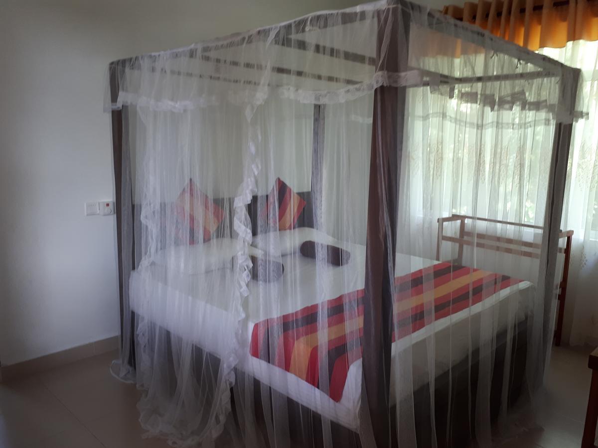 Lake View Villa Mirissa Luaran gambar