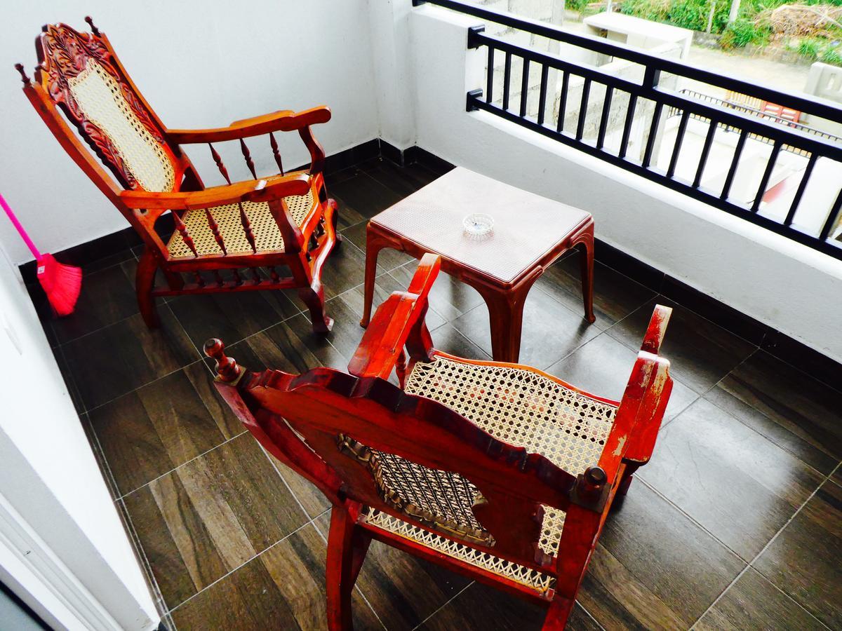 Lake View Villa Mirissa Luaran gambar