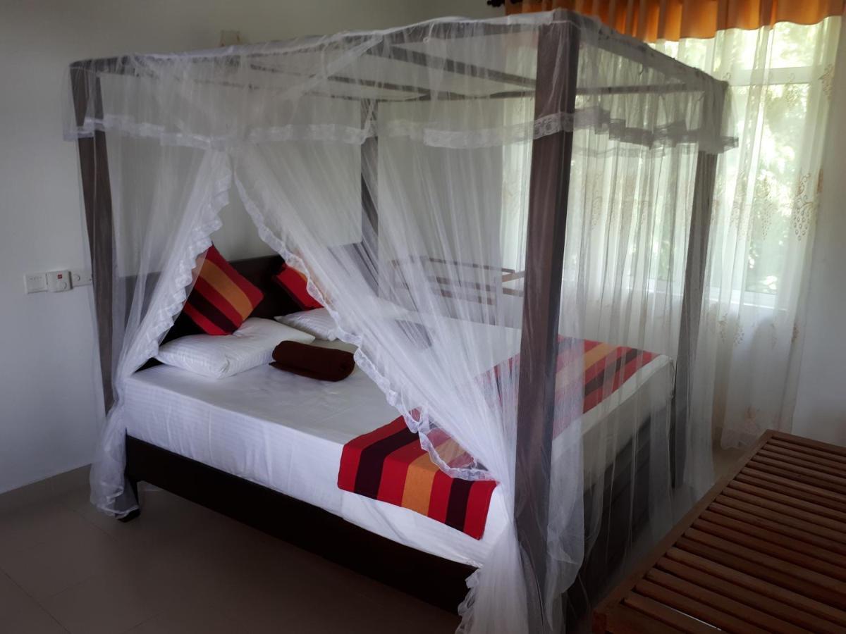 Lake View Villa Mirissa Luaran gambar